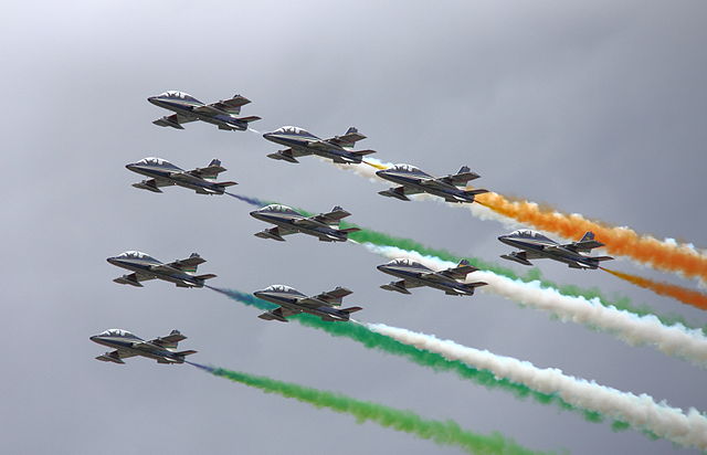 640px-Frecce_Tricolori_RIAT_2011