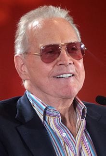 Lee_Majors_by_Gage_Skidmore