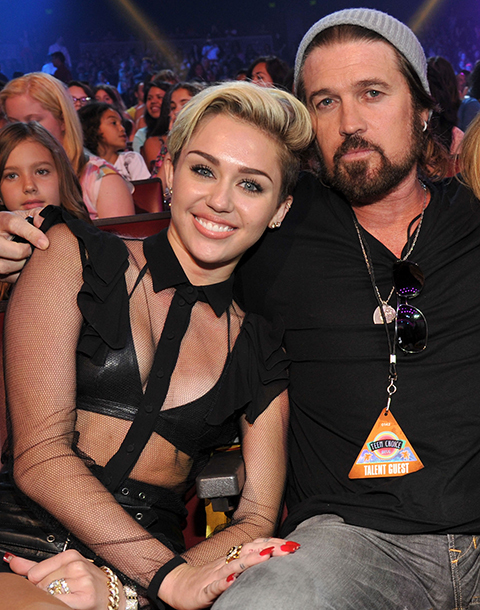 miley_cyrus_billy_ray_cyrus_vmas_480_191qdn4-191qdn8
