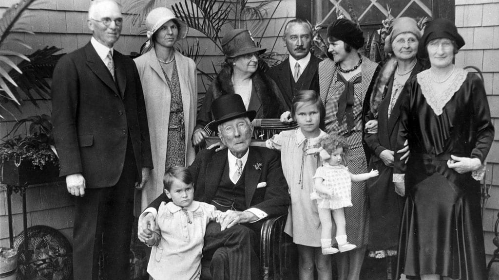 0630_rockefeller-family-friends_1024x576