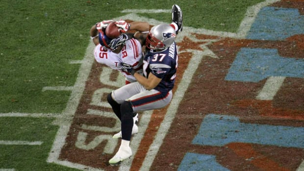 super-bowl-xlii-2008-new-york-giants-vs-new-england-patriots-giants-victory-17-14QxLq5