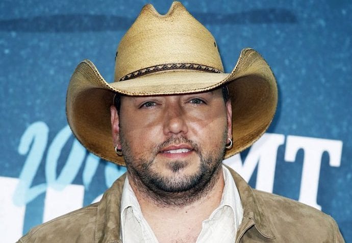 jason-aldean-reschedules-concert-after-truck-crashed